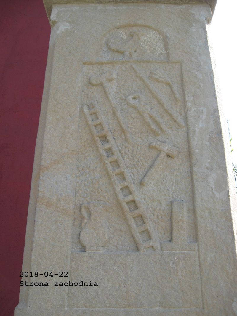 stronoa zachodnia - rysynek na cokole_mz_1846-_powstancy_1939-WP_Z_Mromlinski_UG_Gdow_2018.JPG