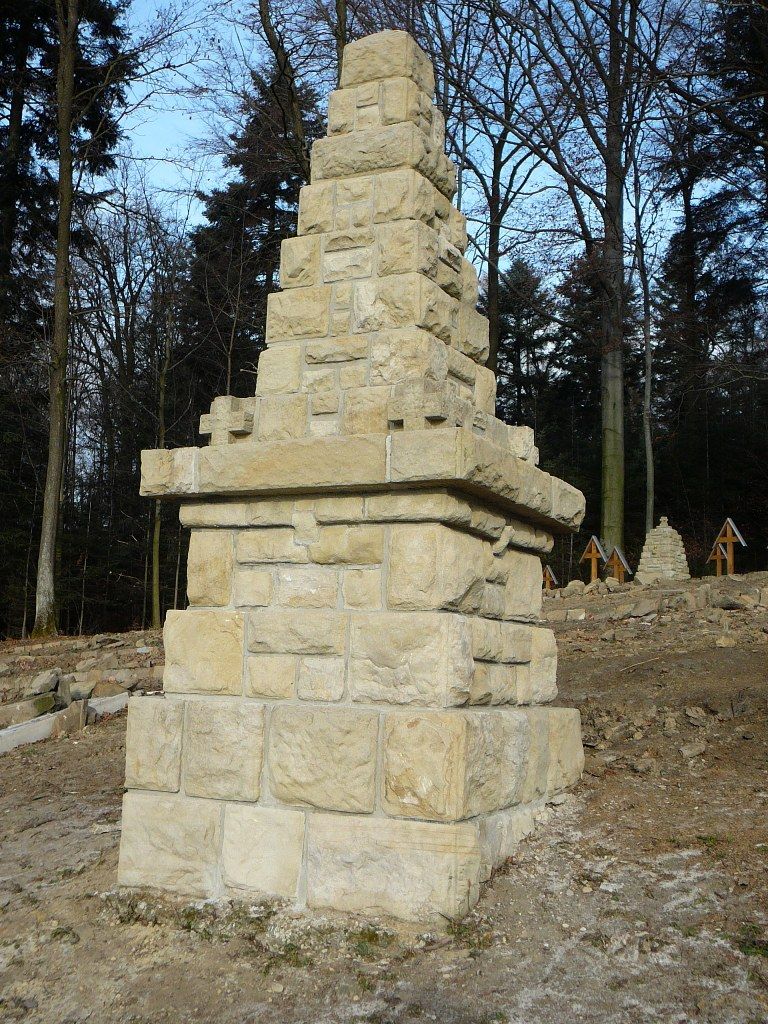 Pomnik graniastoslupowy_nowosadecki_20_PP.jpg